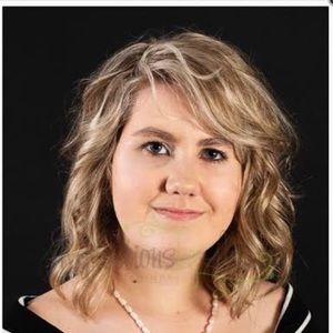 Meet your Posher, Adrianna